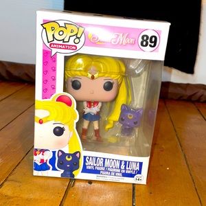 NWT Funko pop VAULTED Sailor Moon & Luna #89 vinyl collectible figurine set